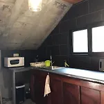 A Casa Estrelicia-dourada Garces * São Vicente