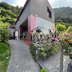 A Casa Estrelicia-dourada Garces