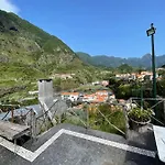 A Casa Estrelicia-dourada Garces مزرعة للإقامة
