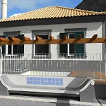 A Casa Estrelicia-dourada Garces