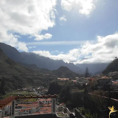 A Casa Estrelicia-dourada Garces Farm stay *