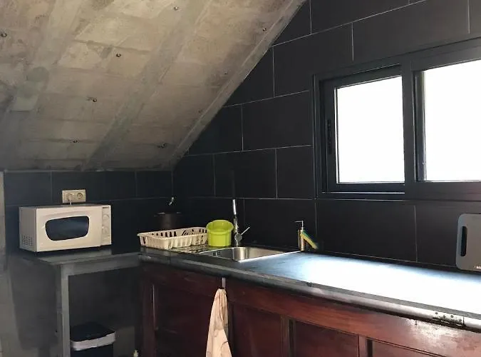 A Casa Estrelicia-dourada Garces * São Vicente