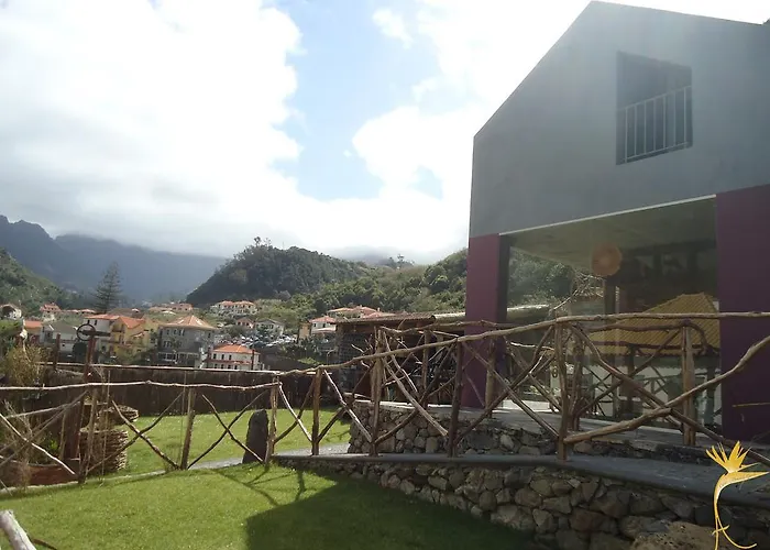 A Casa Estrelicia-dourada Garces *