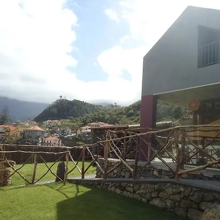 A Casa Estrelicia-dourada Garces *