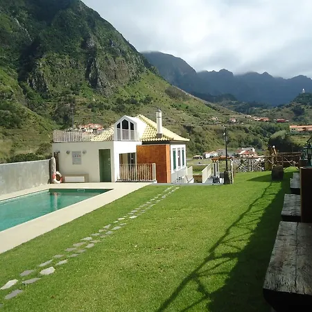 A Casa Estrelicia-dourada Garces *