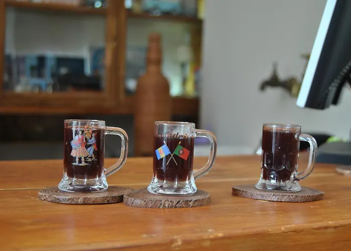 A Casa Estrelicia-dourada Garces Фермерский дом *