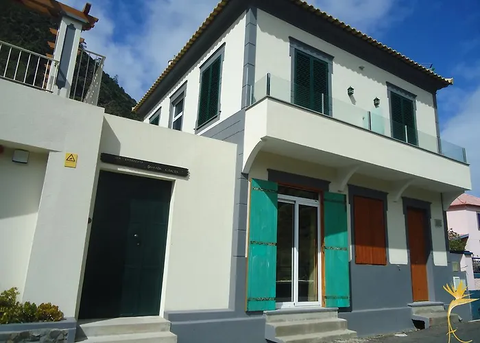 A Casa Estrelicia-dourada Garces