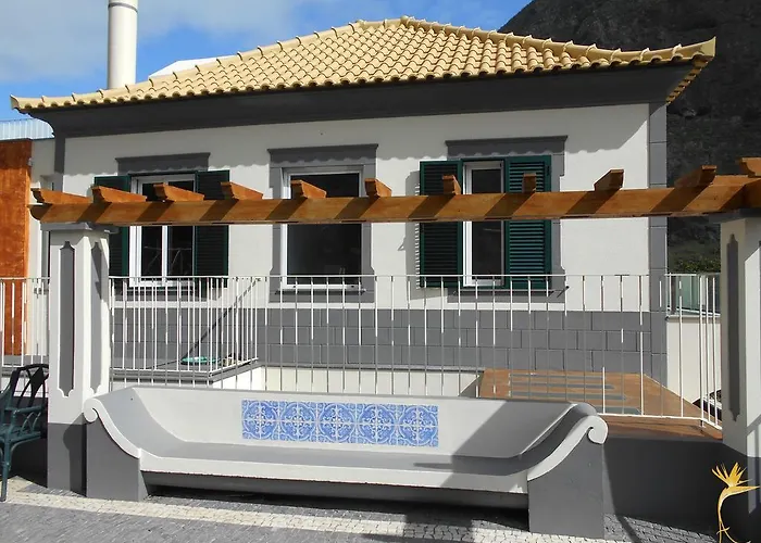 A Casa Estrelicia-dourada Garces