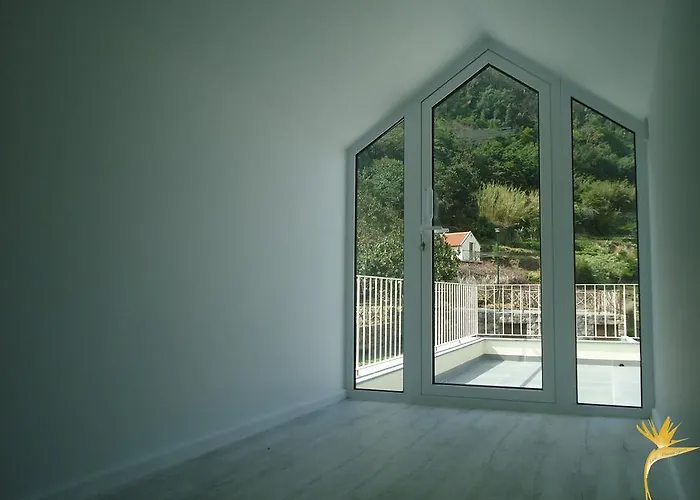 A Casa Estrelicia-dourada Garces * São Vicente